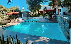 Hotel Sierra Linda